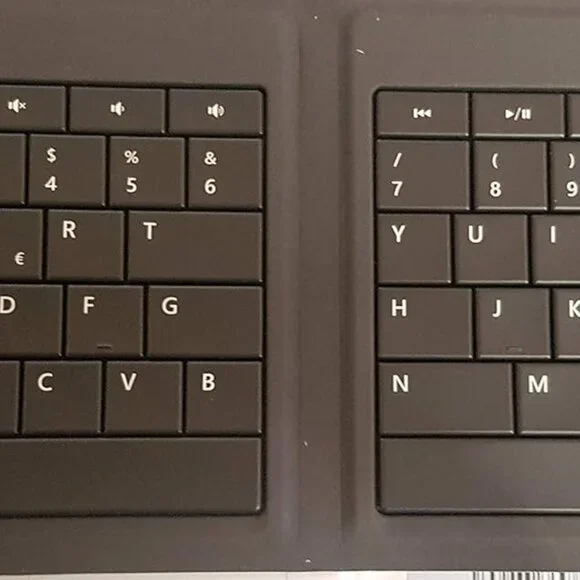 Microsoft Wireless Universal Foldable Keyboard - Picture 7 of 8